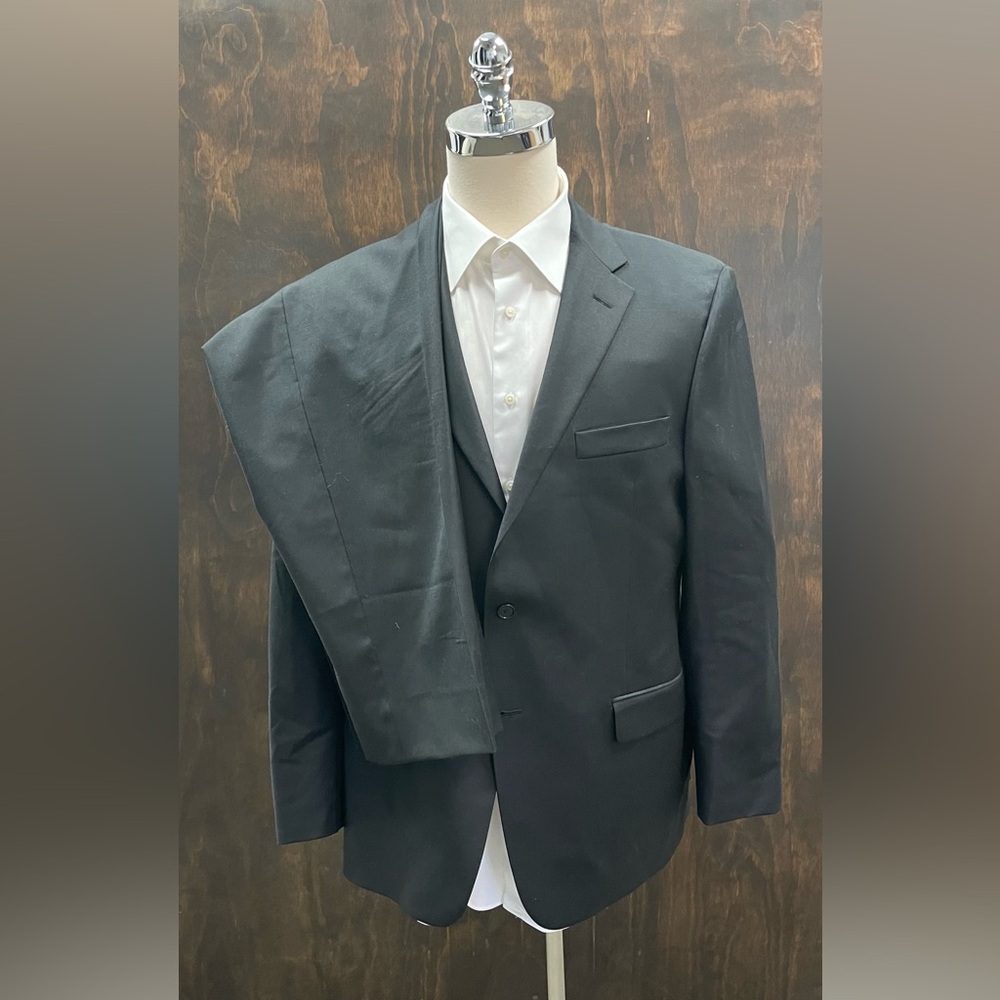 HICKEY FREEMAN Made in USA Worsted Wool Milburn 2 Suit in Black Size 44 R